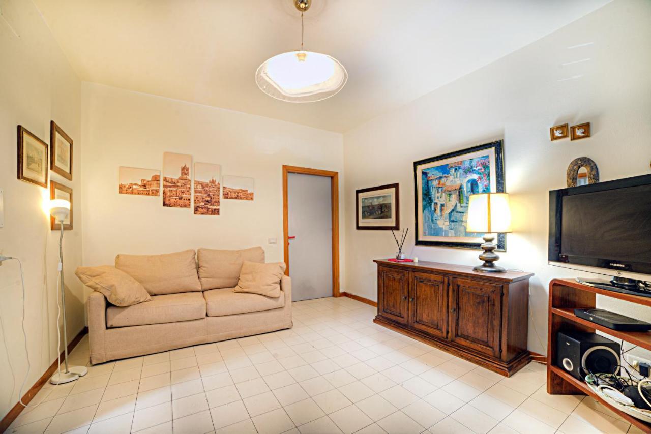 Alfio'S Apartment In Сиена Экстерьер фото